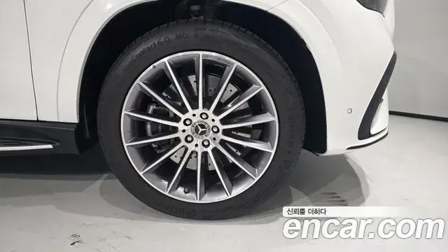 Mercedes-Benz GLE-Class 2026 — Photo 4/20