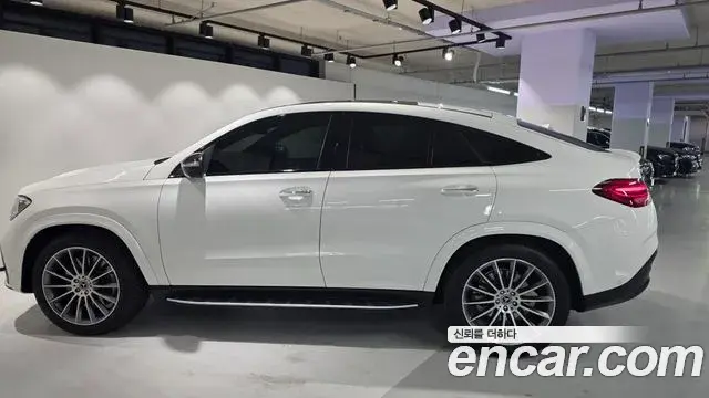 Mercedes-Benz GLE-Class 2026 — Photo 7/20