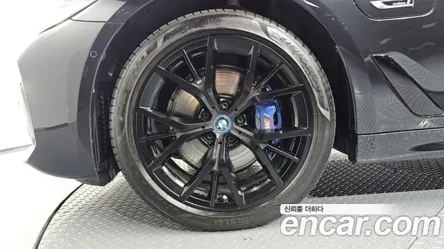BMW 5 Series 2023 — Şəkil 5/20