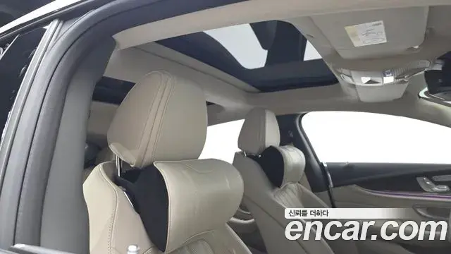 Mercedes-Benz AMG GT 2023 — Photo 17/20