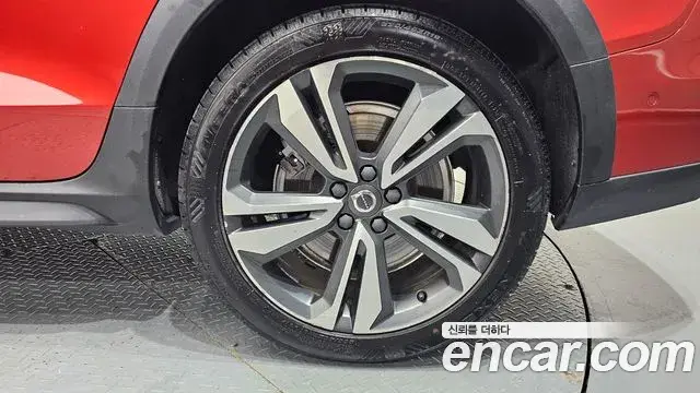 Volvo V60 Cross Country 2019 — Şəkil 4/31