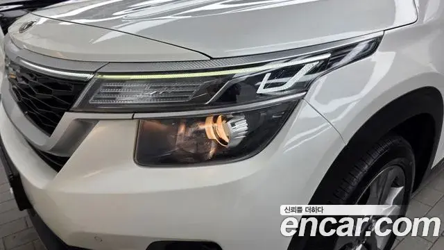 Kia Seltos 2021 — Şəkil 9/30