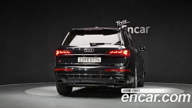 Audi Q7 2025 — Photo 4/20