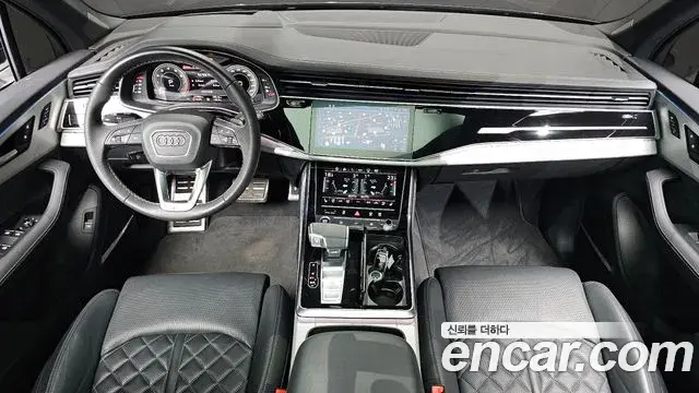 Audi Q7 2025 — Photo 7/20