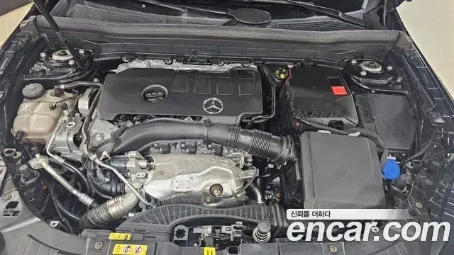Mercedes-Benz GLB-Class 2023 — Фото 5/20
