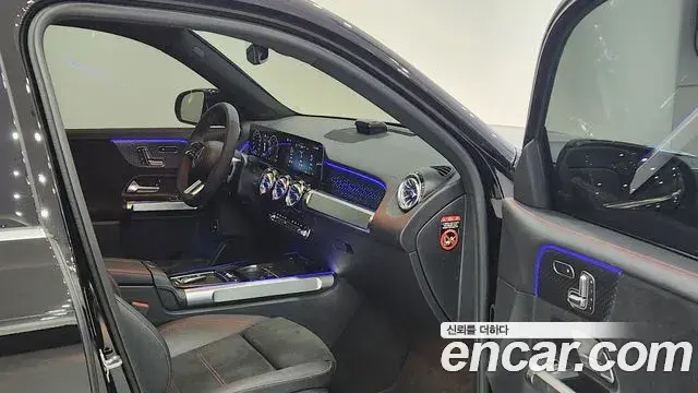 Mercedes-Benz GLB-Class 2025 — Фото 11/18