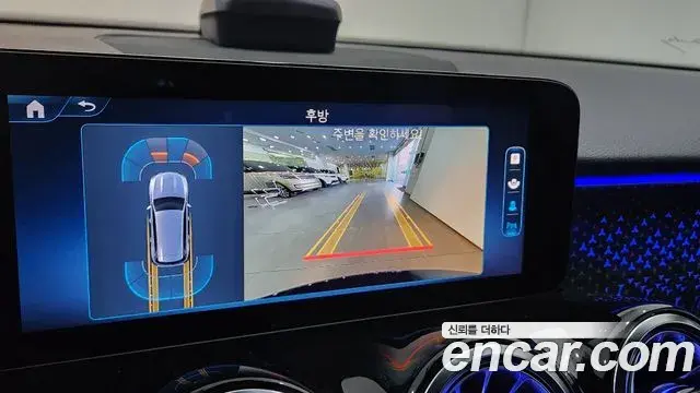 Mercedes-Benz GLB-Class 2025 — Фото 17/18