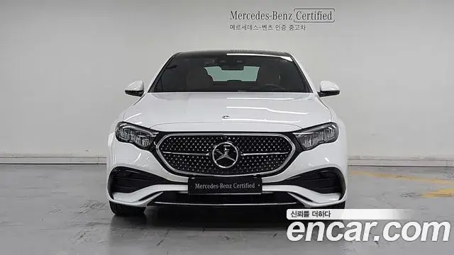 Mercedes-Benz E-Class 2026 — Photo 2/20