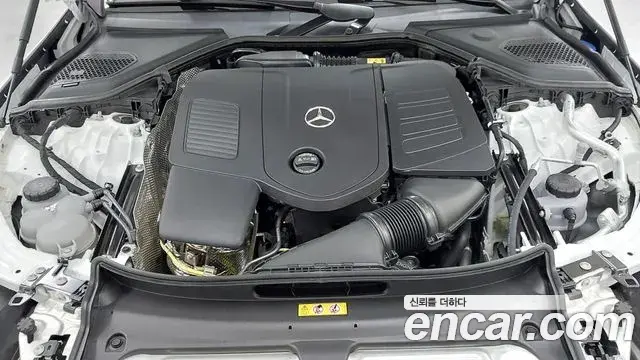 Mercedes-Benz E-Class 2026 — Photo 5/20