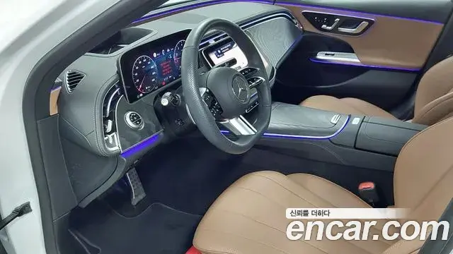 Mercedes-Benz E-Class 2026 — Photo 13/20