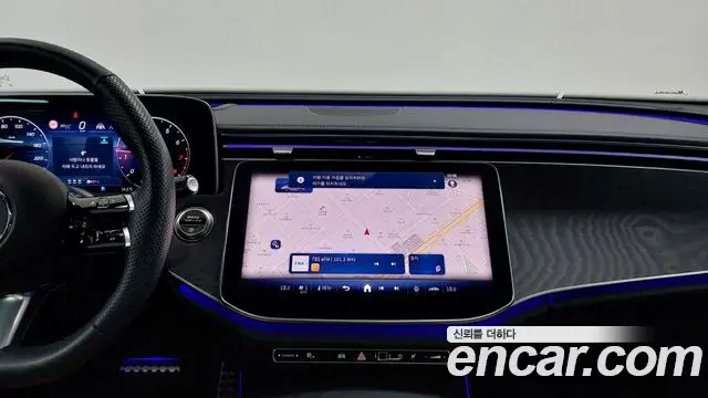 Mercedes-Benz E-Class 2026 — Photo 16/20