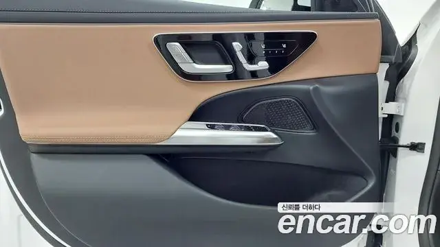 Mercedes-Benz E-Class 2026 — Photo 15/20
