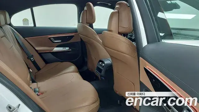 Mercedes-Benz E-Class 2026 — Photo 15/20