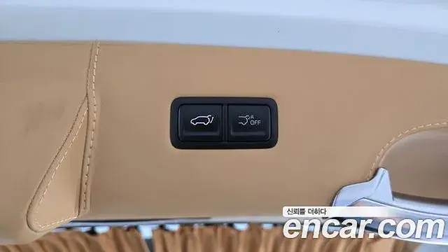 Kia Carnival 2024 — ფოტო 24/37
