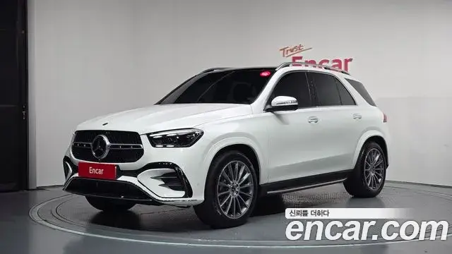 Mercedes-Benz GLE-Class 2025 — Фото 1/20