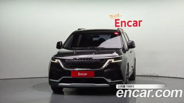 Kia Carnival 2021 — Photo 2/20