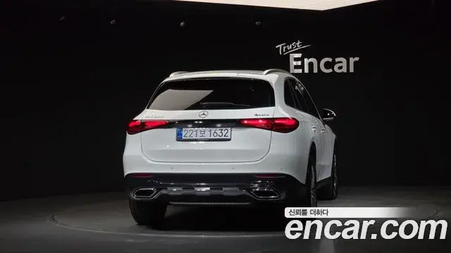 Mercedes-Benz GLC-Class 2026 — Фото 4/20