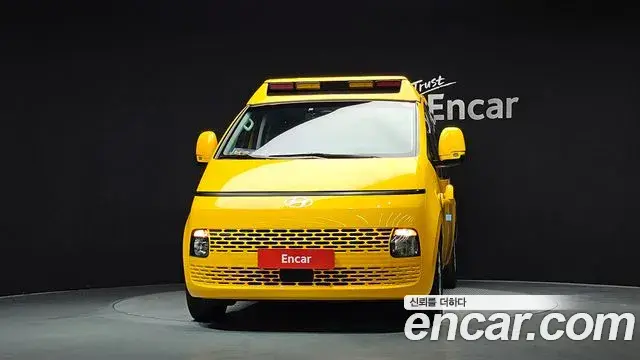 Hyundai Staria 2024 — Şəkil 3/20