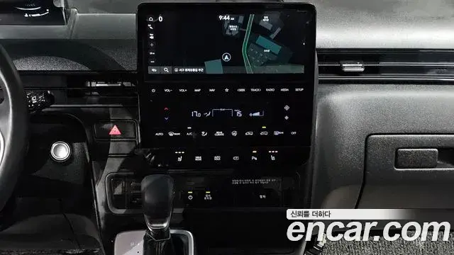 Hyundai Staria 2024 — Şəkil 14/20
