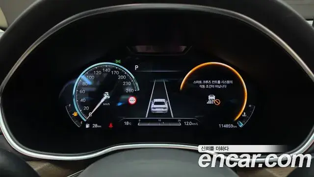 Genesis Electrified G80 2022 — Photo 8/20