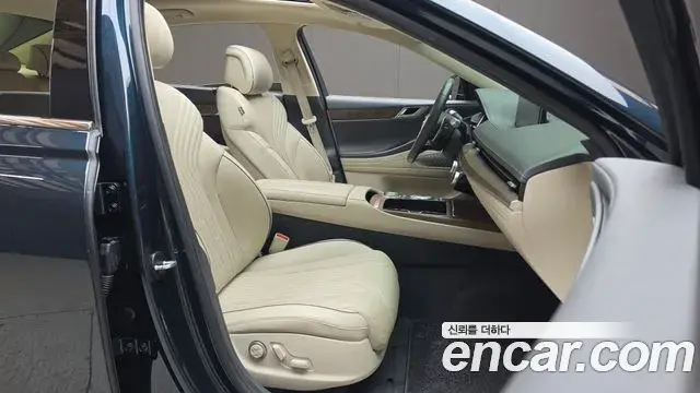 Genesis Electrified G80 2022 — Photo 12/20