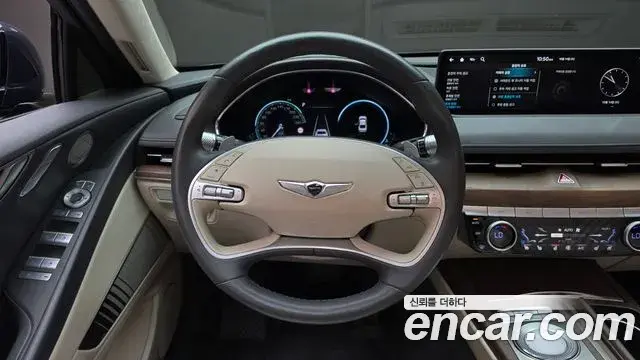 Genesis Electrified G80 2022 — Photo 13/20