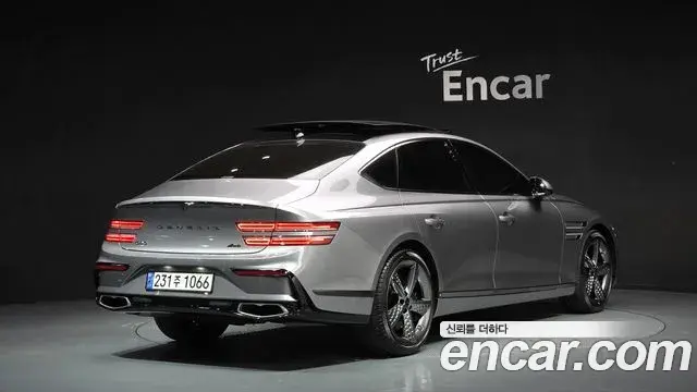 Genesis Electrified G80 2024 — Photo 2/20