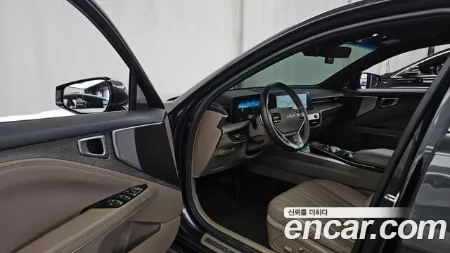 Kia K8 2021 — Photo 10/20