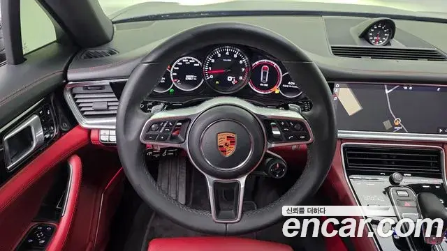 Porsche Panamera 2018 — Photo 13/20