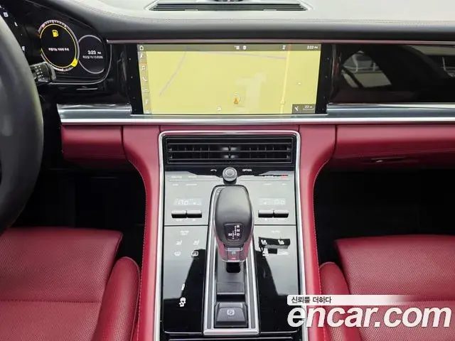 Porsche Panamera 2018 — Photo 15/20