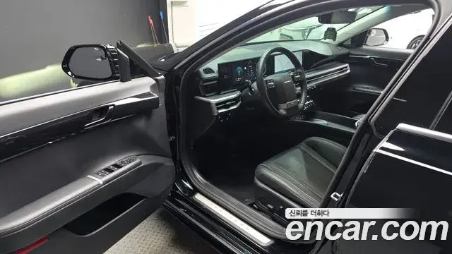 Hyundai Grandeur 2023 — Photo 10/20