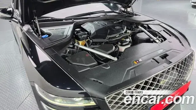 Genesis Electrified G80 2021 — Photo 5/20