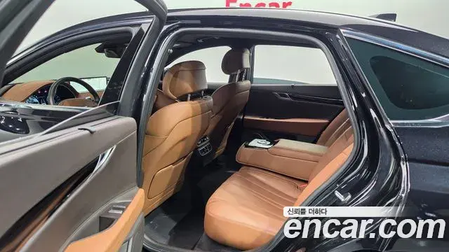 Genesis Electrified G80 2021 — Photo 11/20