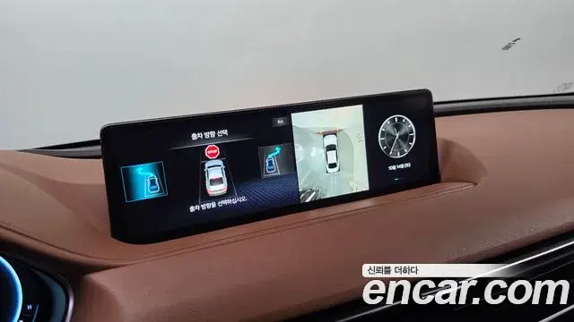 Genesis Electrified G80 2021 — Photo 15/20