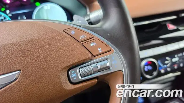 Genesis Electrified G80 2021 — Photo 17/20