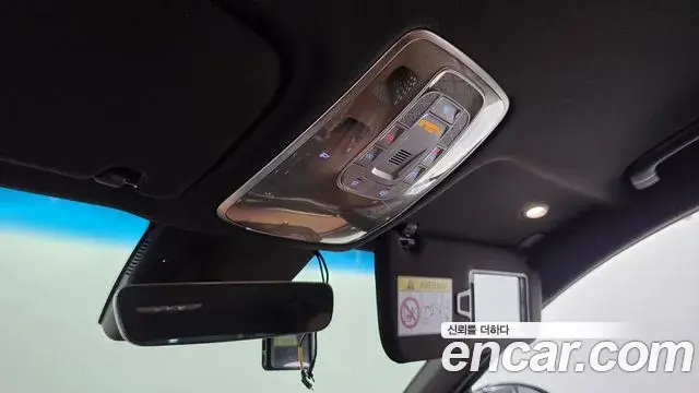 Genesis Electrified G80 2021 — Photo 19/20