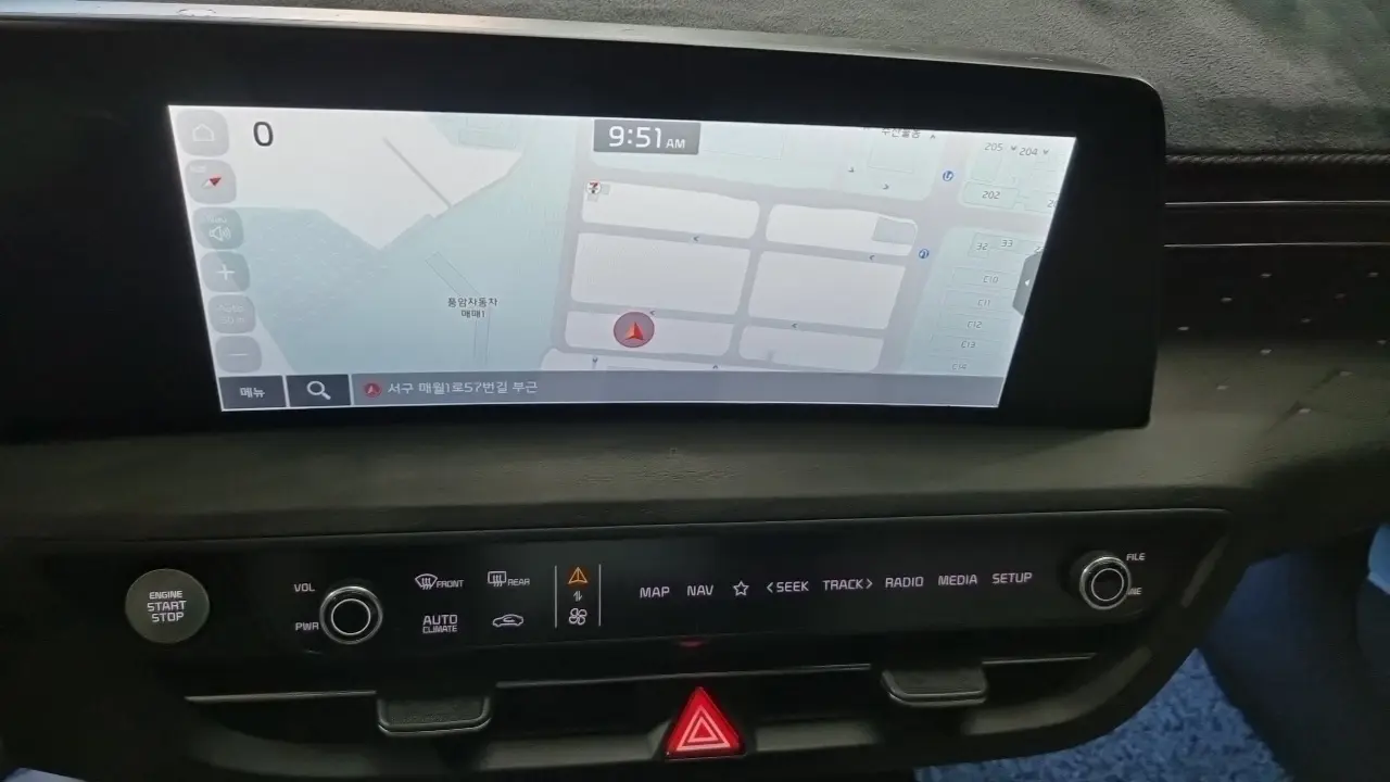 Kia K8 2021 — Şəkil 17/18