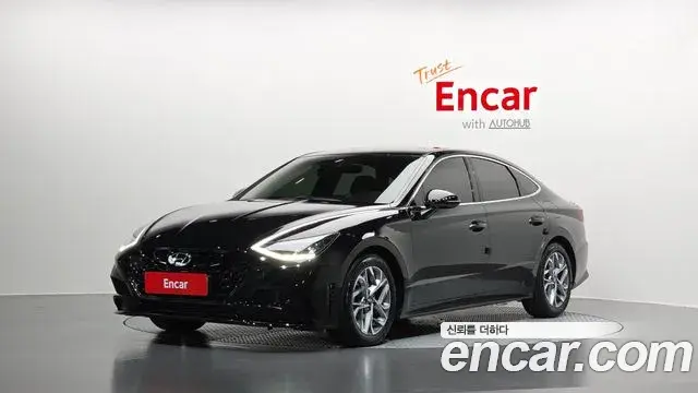 Hyundai Sonata 2023 — Photo 1/20