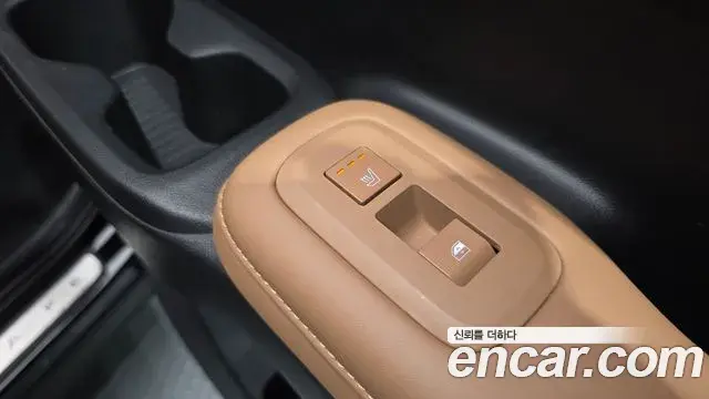 Hyundai Santa Fe 2025 — Şəkil 19/20