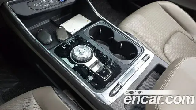 Kia Carnival 2024 — Photo 9/20