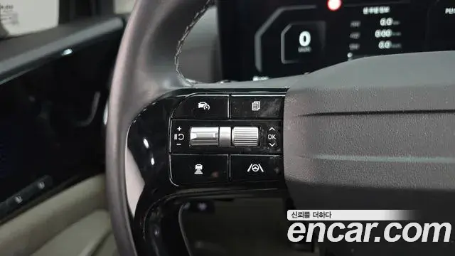 Kia Carnival 2024 — Photo 14/20