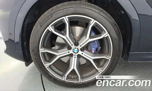 BMW X6 2021 — Photo 5/20