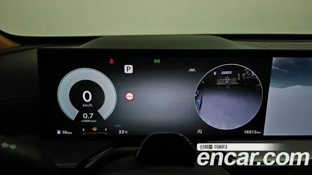 Genesis GV80 2024 — Photo 8/20