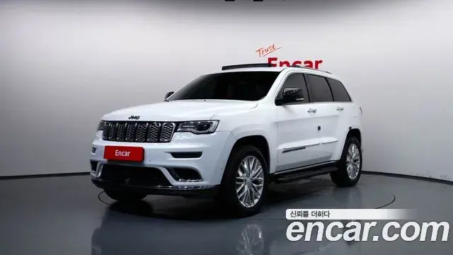 Jeep Grand Cherokee 2018 — Photo 1/20