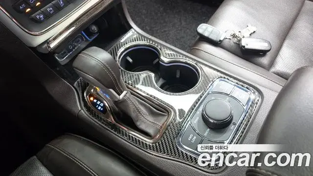Jeep Grand Cherokee 2018 — Photo 9/20