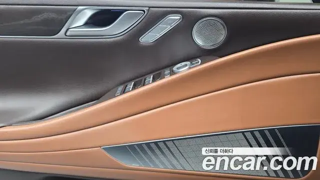 Genesis Electrified G80 2021 — Photo 18/20