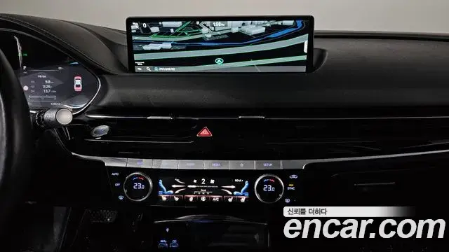 Genesis Electrified G80 2022 — Şəkil 14/20