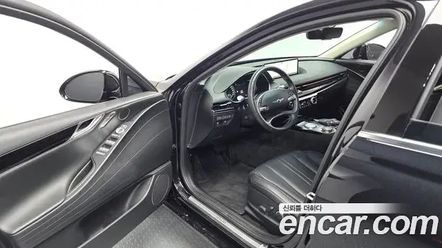 Genesis Electrified G80 2022 — Photo 10/20