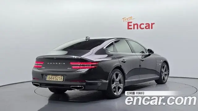 Genesis Electrified G80 2022 — Photo 2/20