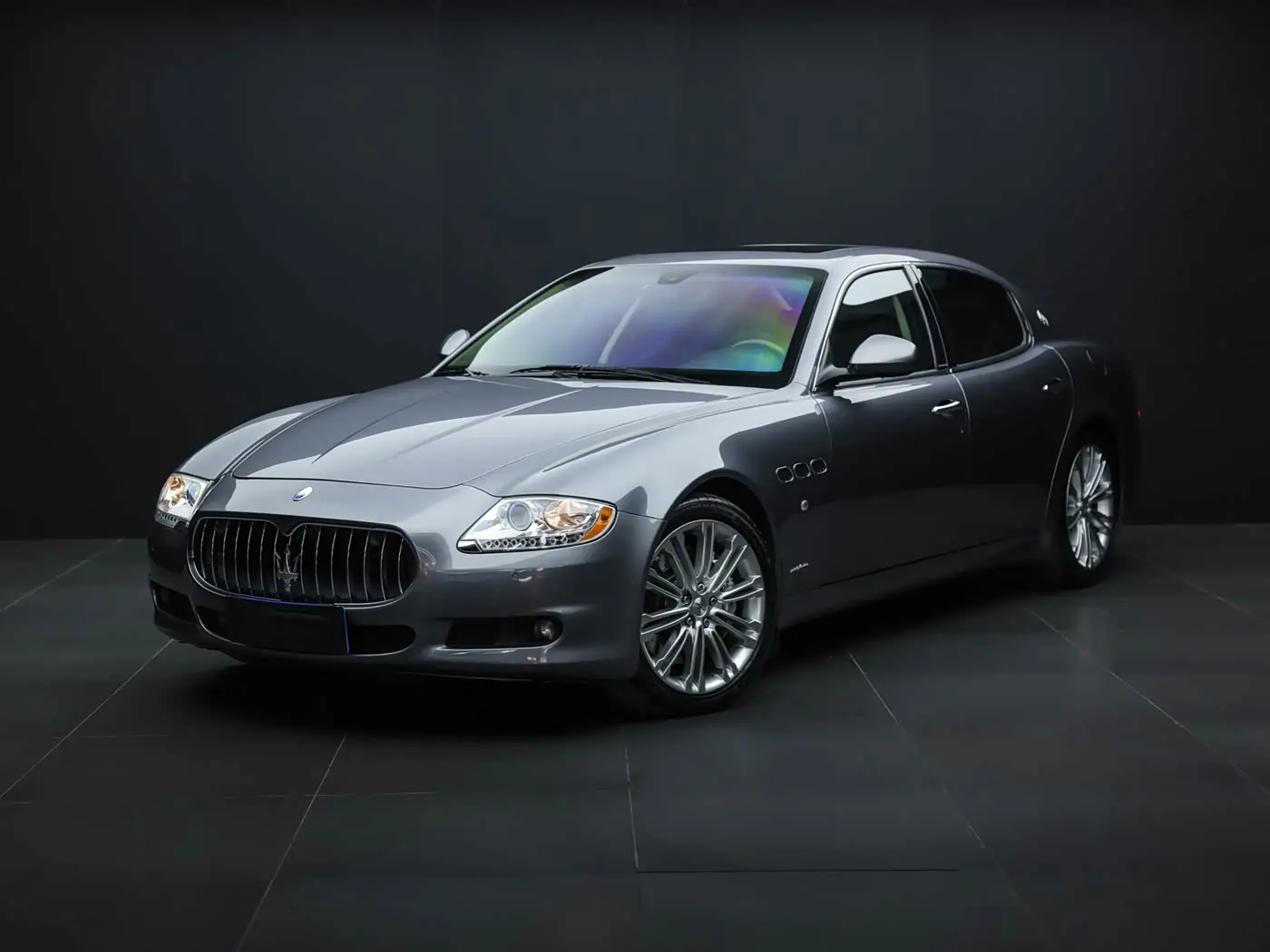 Maserati Quattroporte 2010 — Photo 1/20